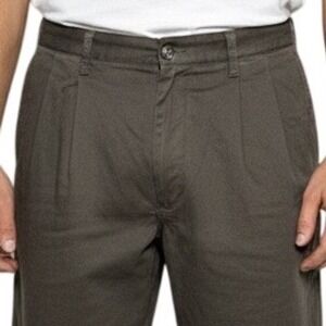 Croft & Barrow Mens Pleated Shorts Brown Cotton Size 38 Casual Chino Shorts